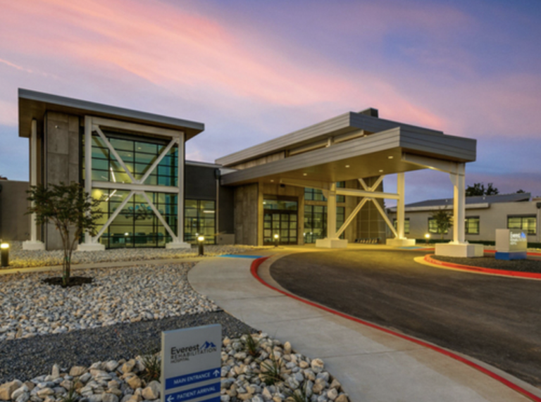 Everest Rehabilitation Hospital Under Construction at 1842 East Silver ...