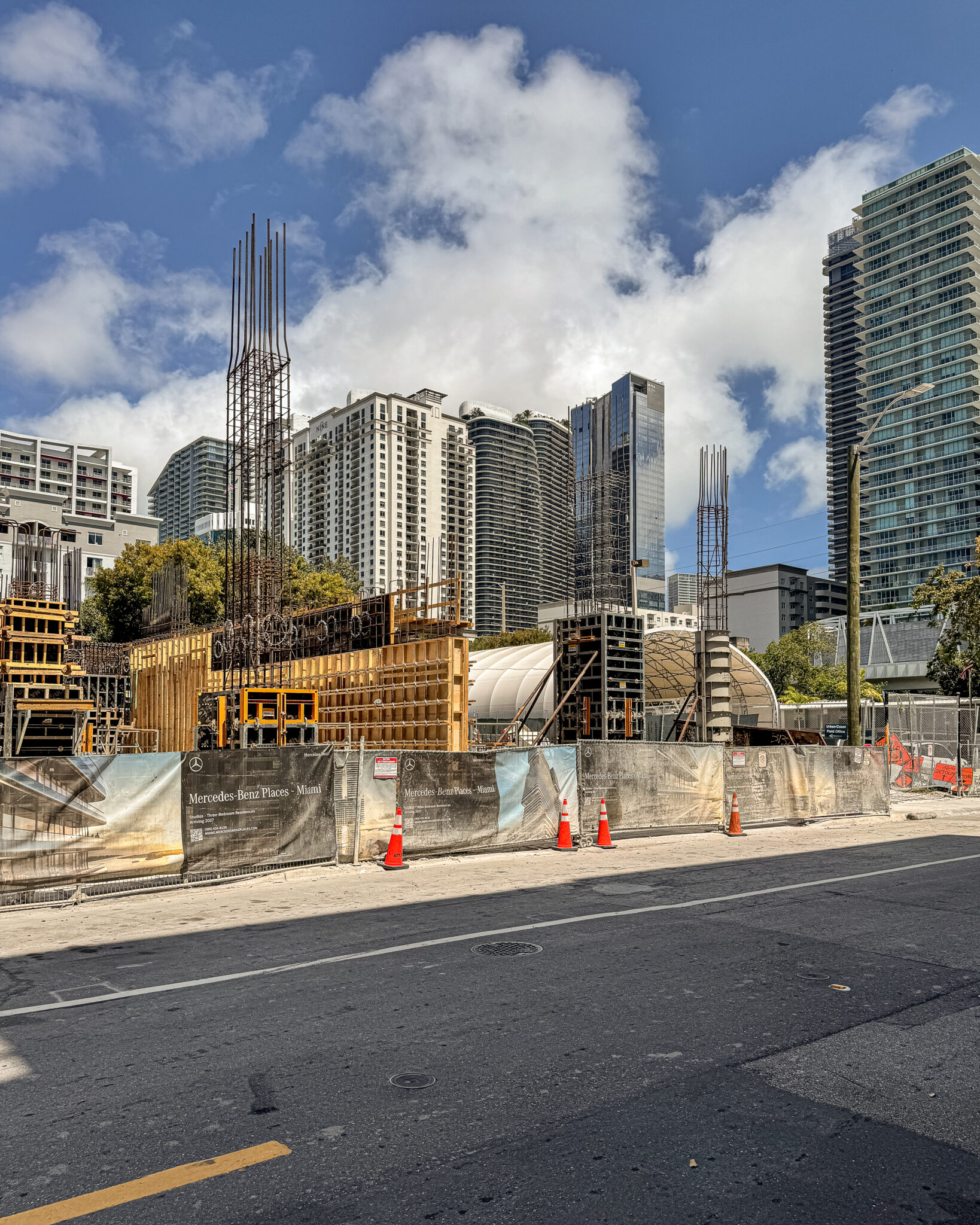 First Phase Of Mercedes Benz Places Goes Vertical In Brickell Miami first-phase-of-mercedes-benz-places-goes-vertical-in-brickell-miami