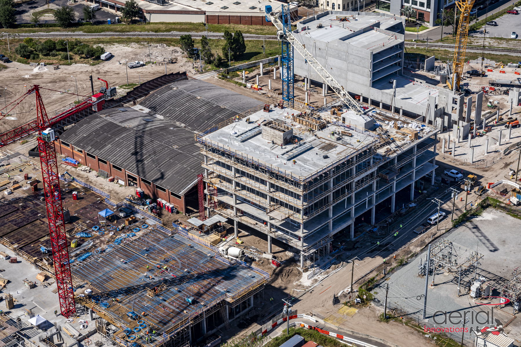 Moss Tops Out Six-Story Office Building at Tampa's Gasworx
